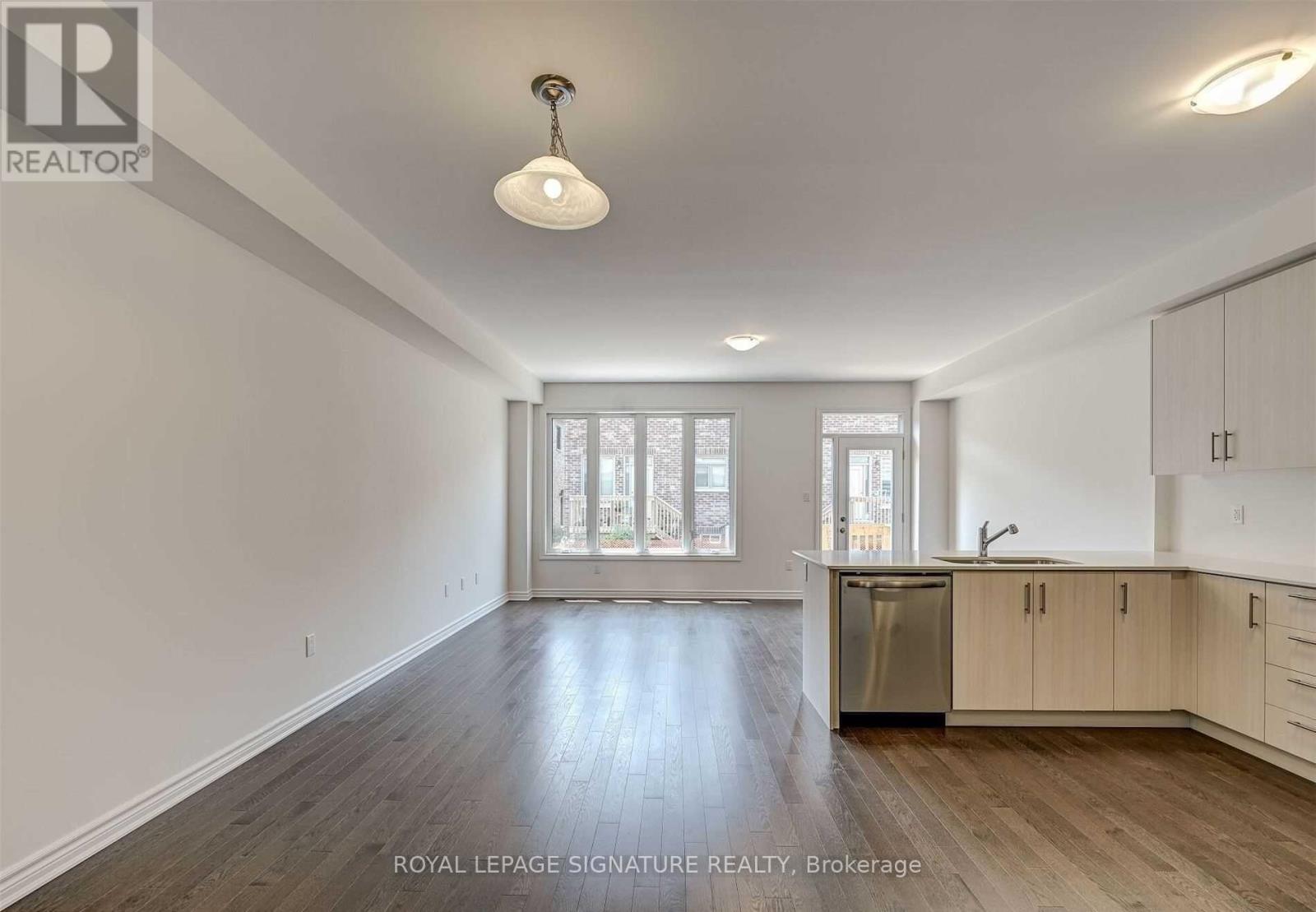 1183 Restivo Lane, Milton, Ontario  L9T 2X5 - Photo 6 - W12615158