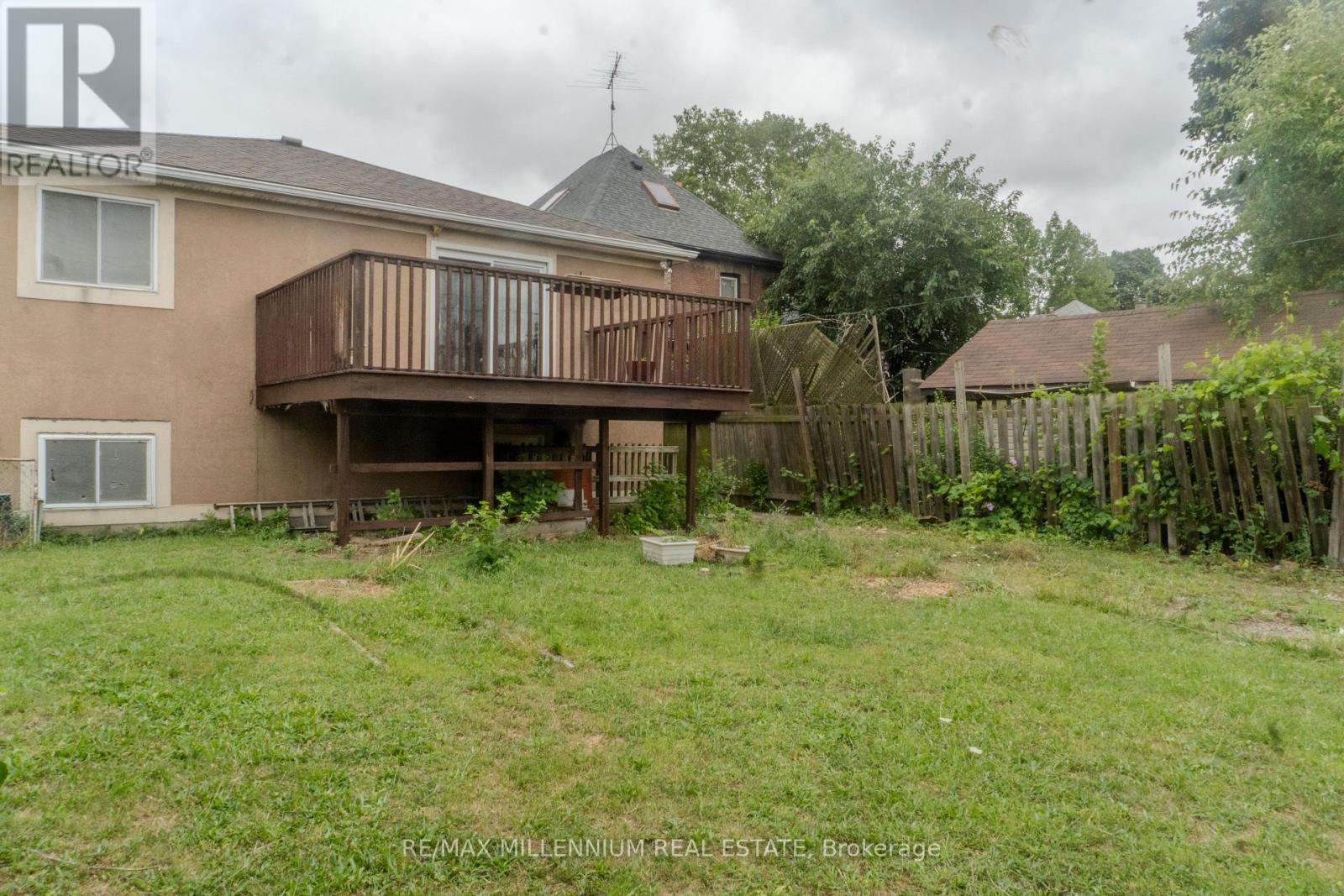 185 Elm Avenue, Windsor, Ontario  N9A 5G9 - Photo 22 - X12642230