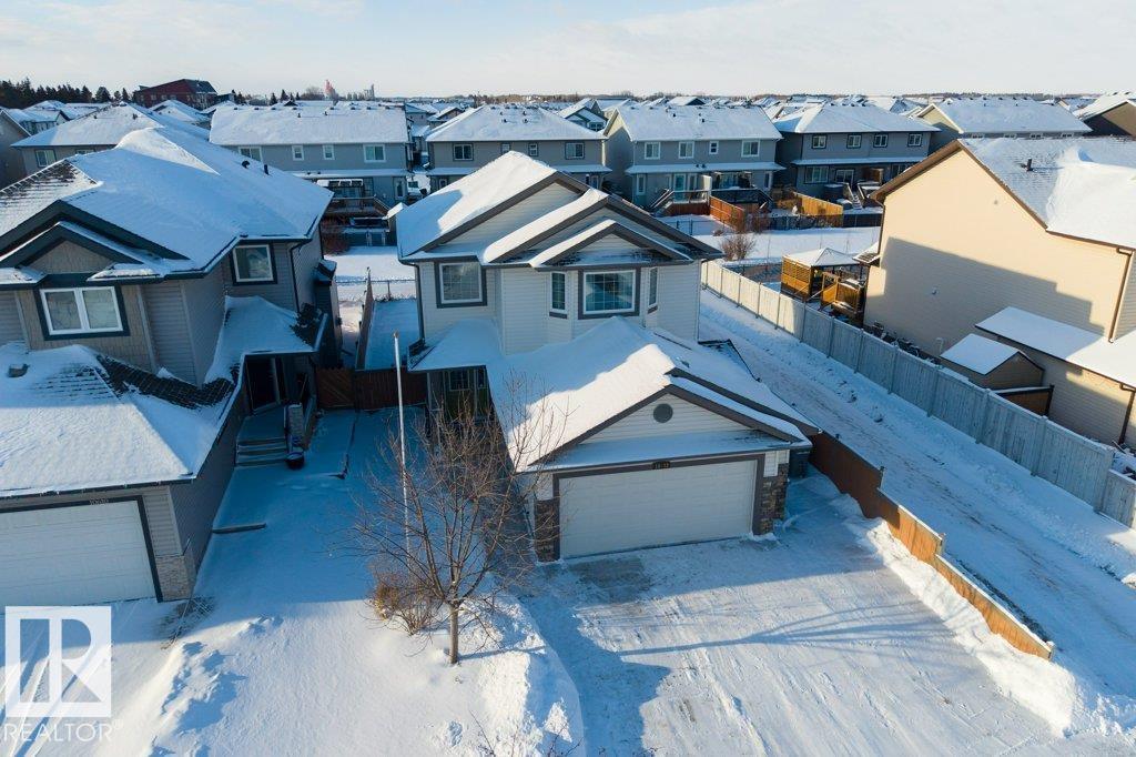 10612 97 ST, Morinville, Alberta