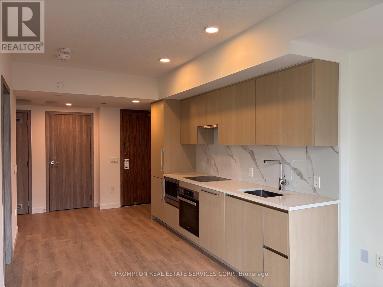 1611 - 3 Concord Cityplace Way, Toronto, Ontario  M5V 0X4 - Photo 16 - C12642246