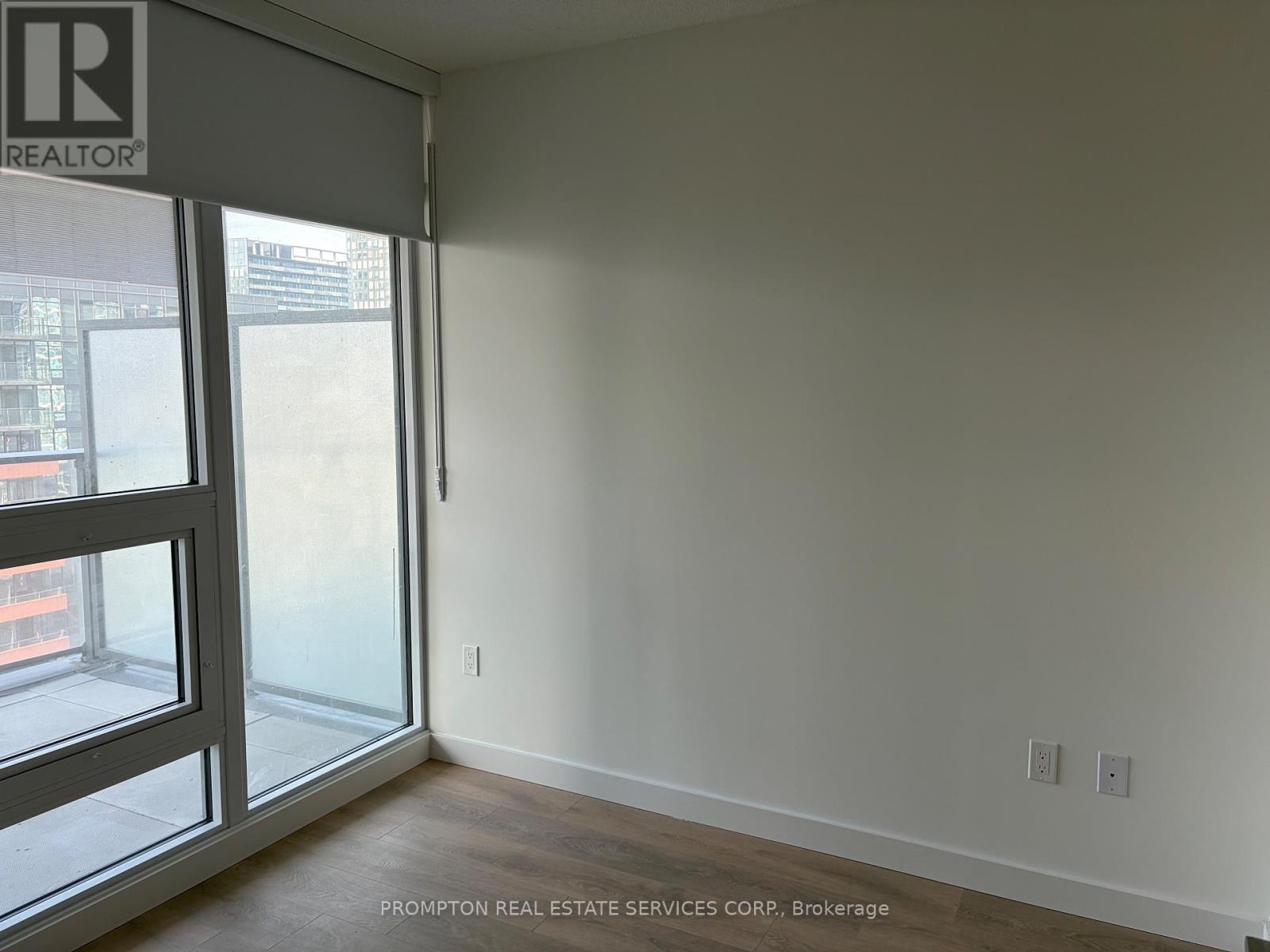 1611 - 3 Concord Cityplace Way, Toronto, Ontario  M5V 0X4 - Photo 17 - C12642246