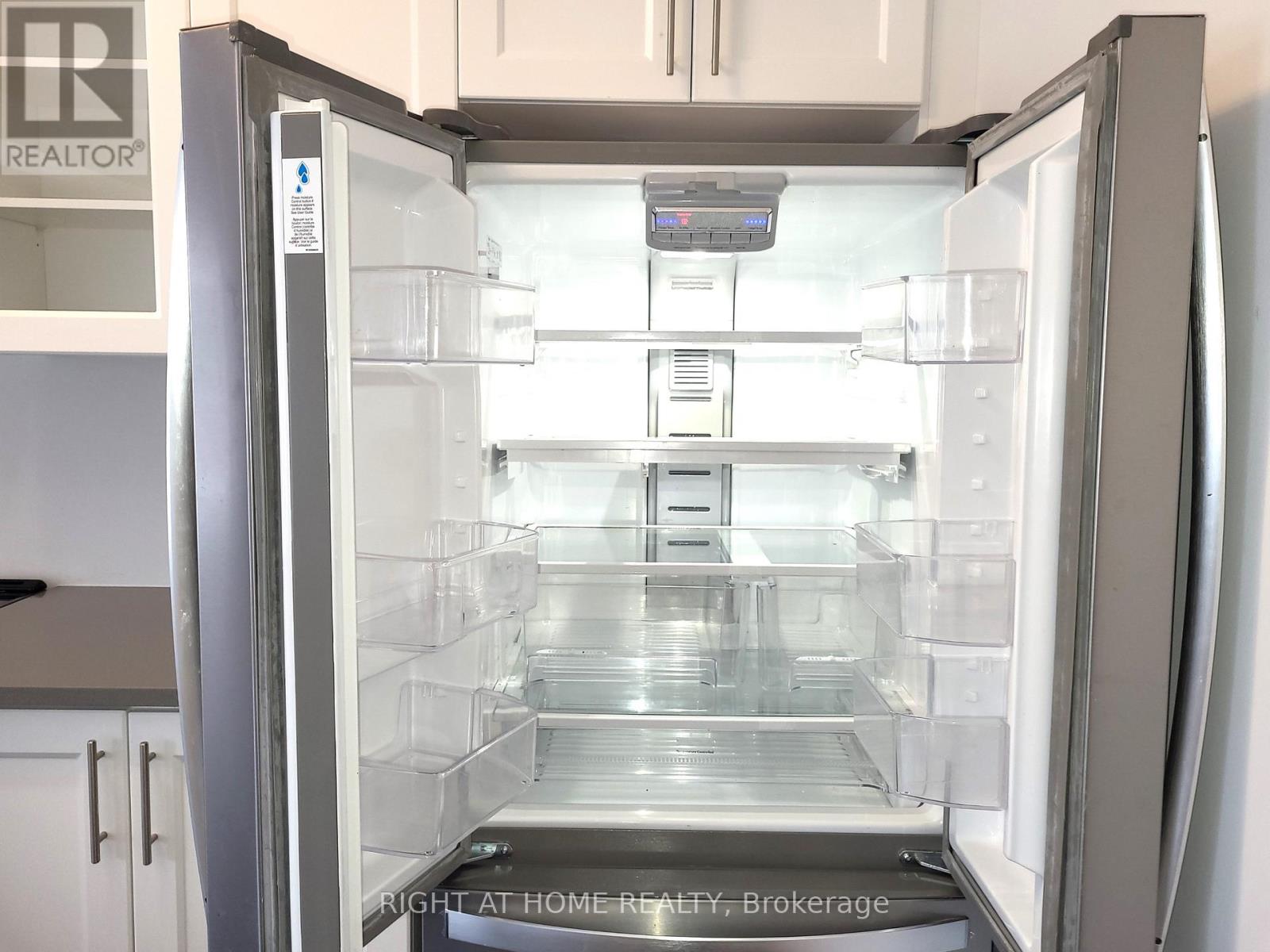 232 - 9580 Islington Avenue, Vaughan, Ontario  L4L 1A7 - Photo 6 - N12642250