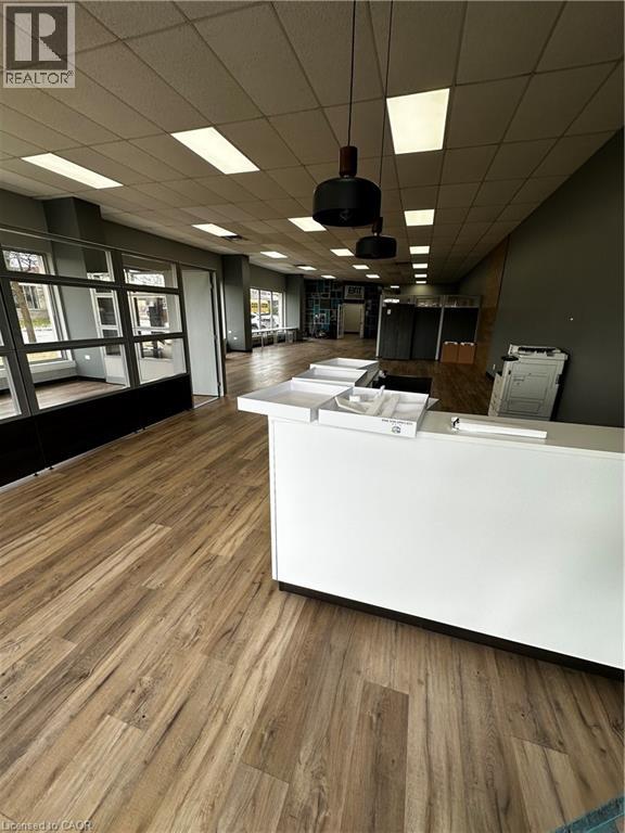 2279 Fairview Street Unit# 1, Burlington, Ontario  L7R 2E3 - Photo 4 - 40793824