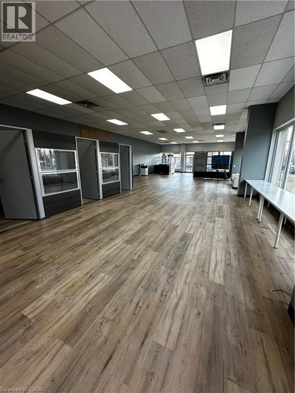 2279 Fairview Street Unit# 1, Burlington, Ontario  L7R 2E3 - Photo 3 - 40793824