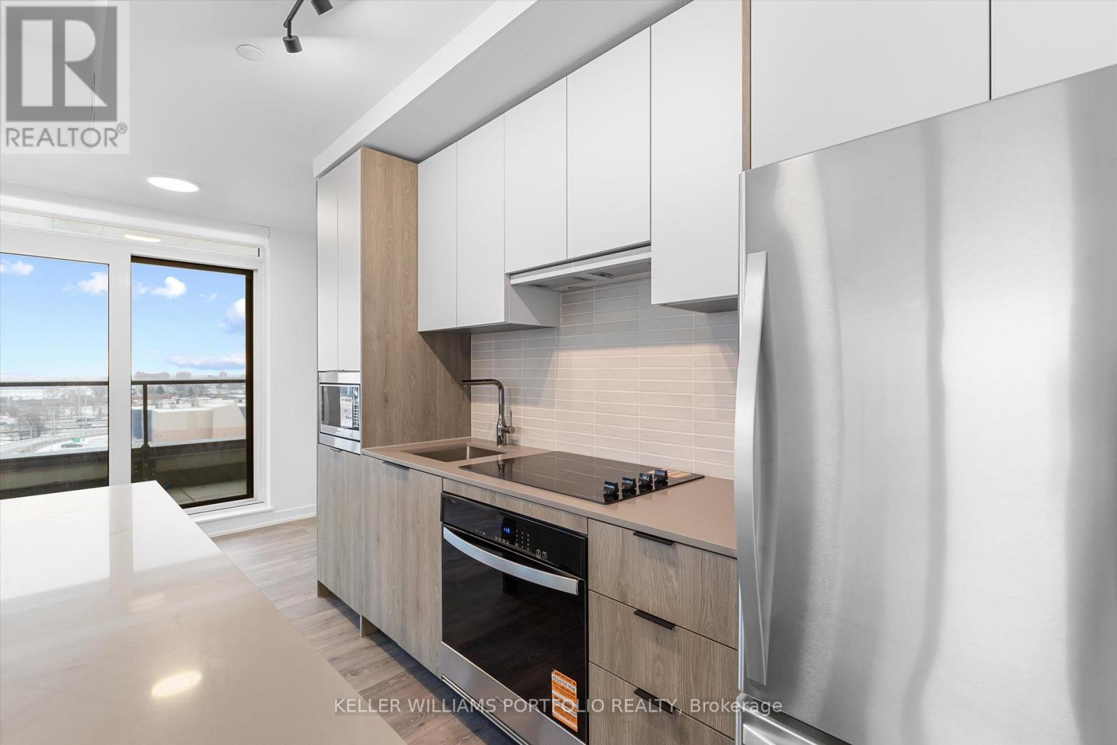 611 - 1007 The Queensway, Toronto, Ontario  M8Z 6C7 - Photo 3 - W12642234