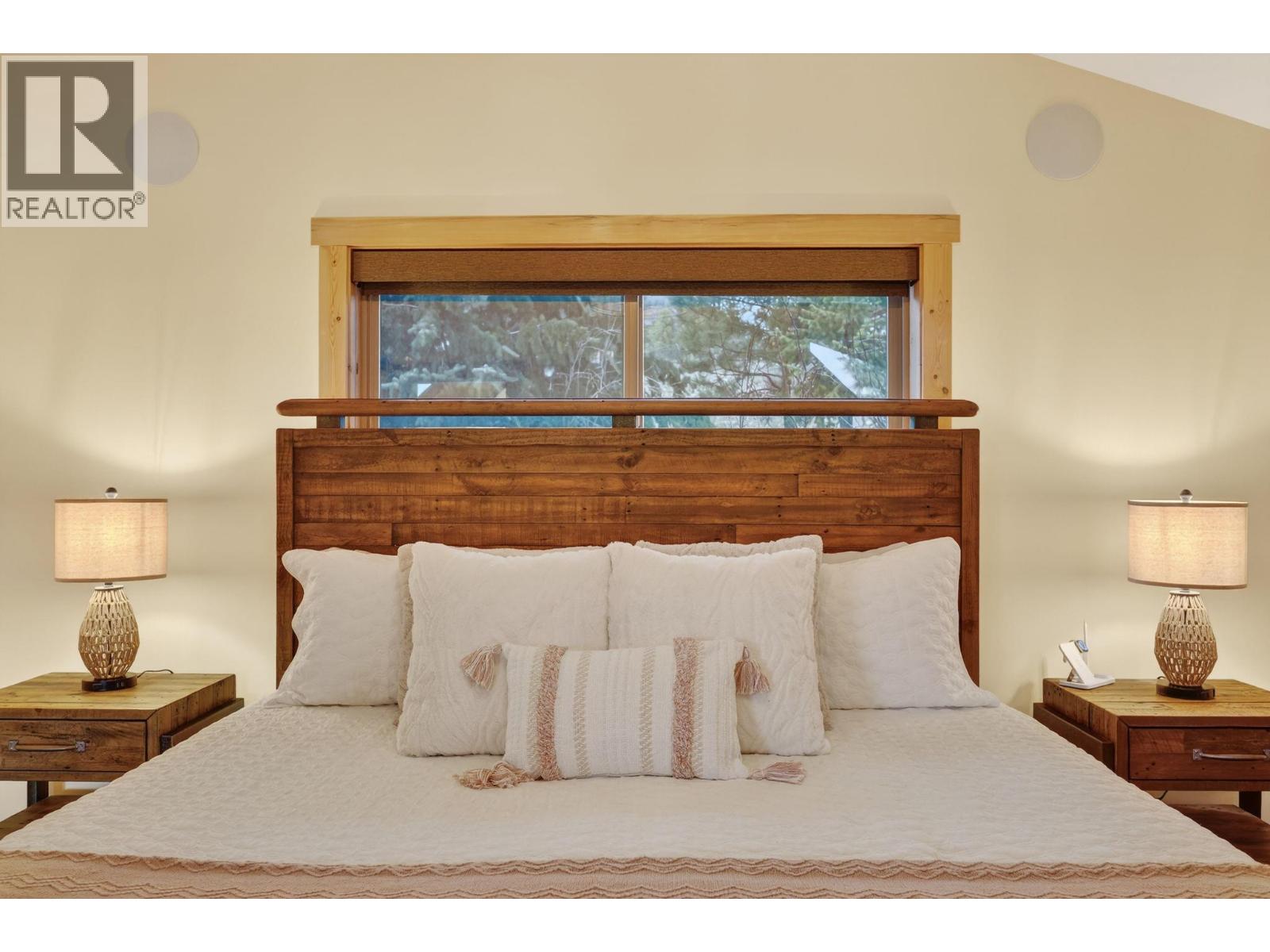 563 Mountain Drive, Vernon, British Columbia  V1H 2B7 - Photo 33 - 10370319