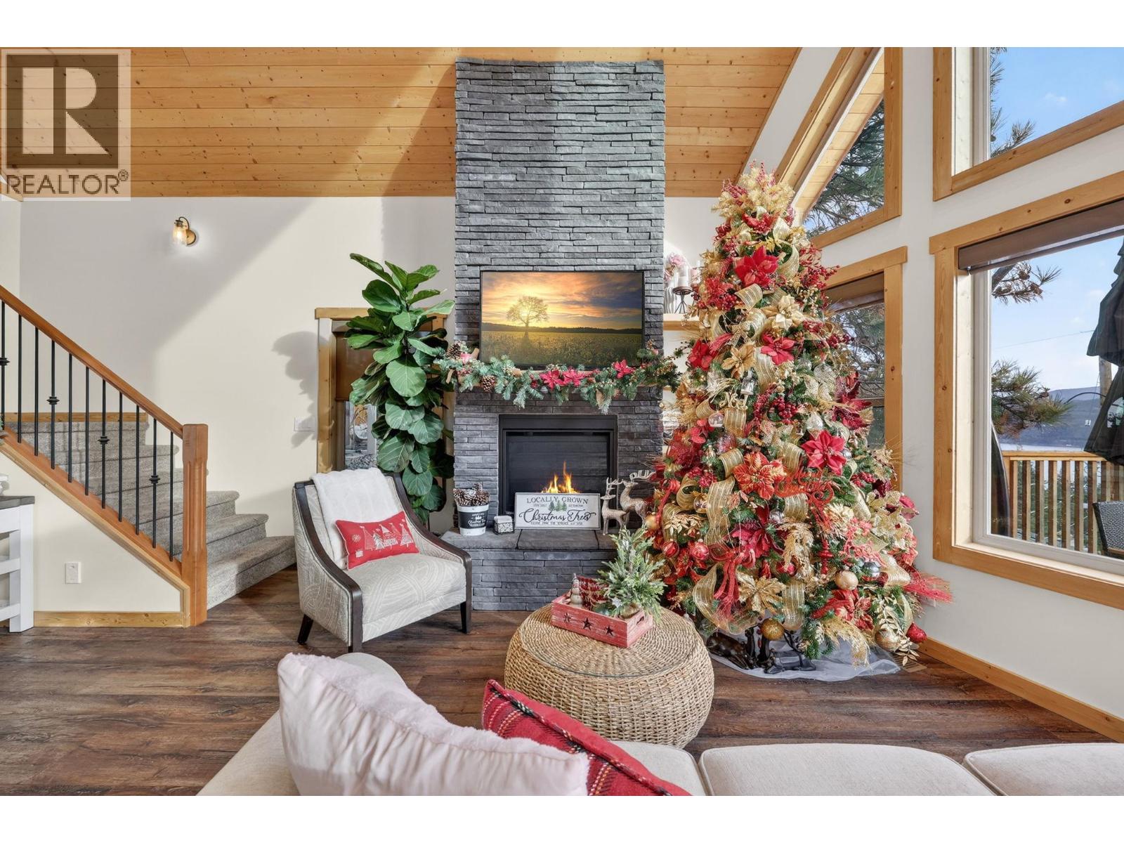 563 Mountain Drive, Vernon, British Columbia  V1H 2B7 - Photo 9 - 10370319