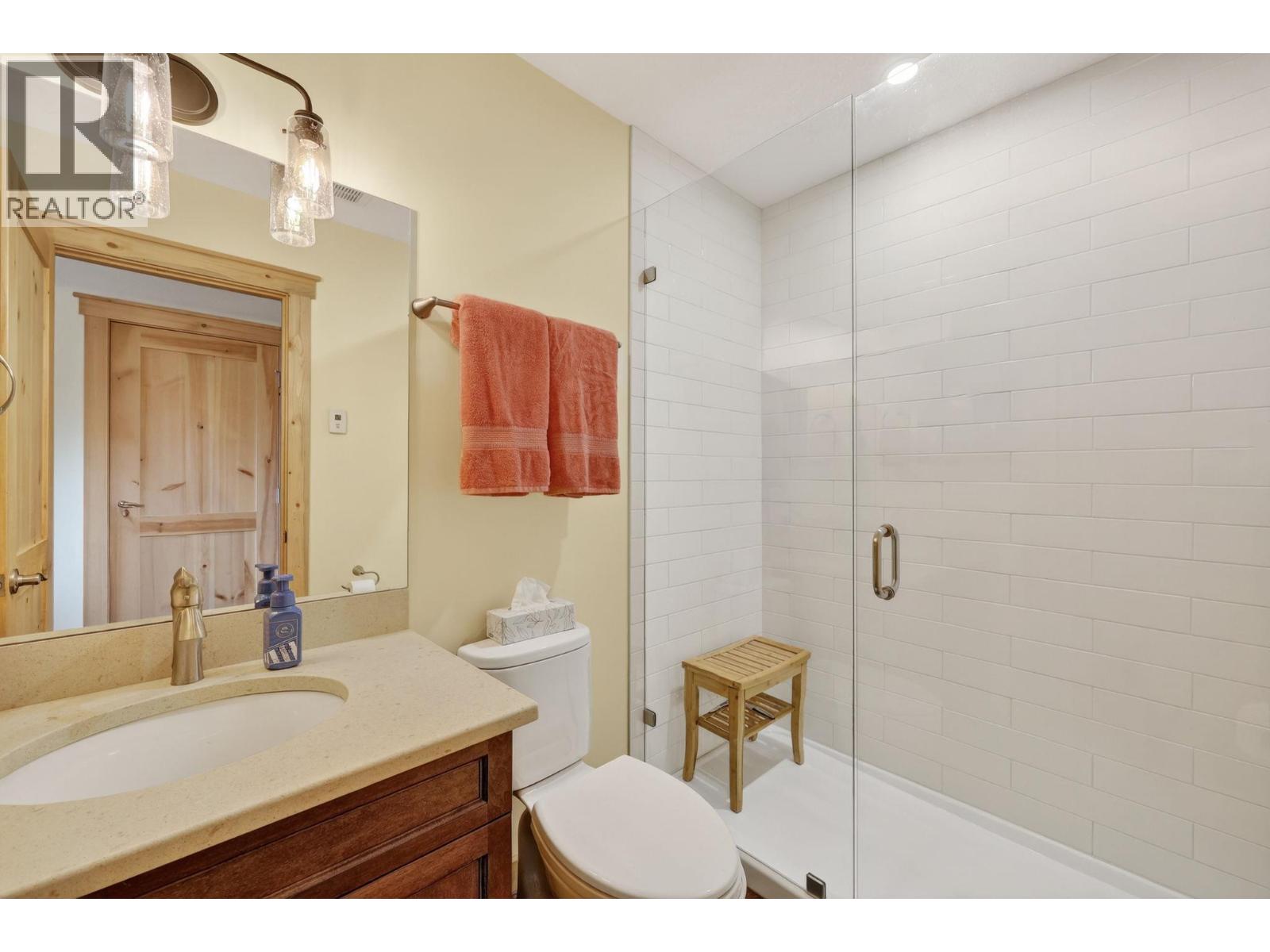 563 Mountain Drive, Vernon, British Columbia  V1H 2B7 - Photo 40 - 10370319