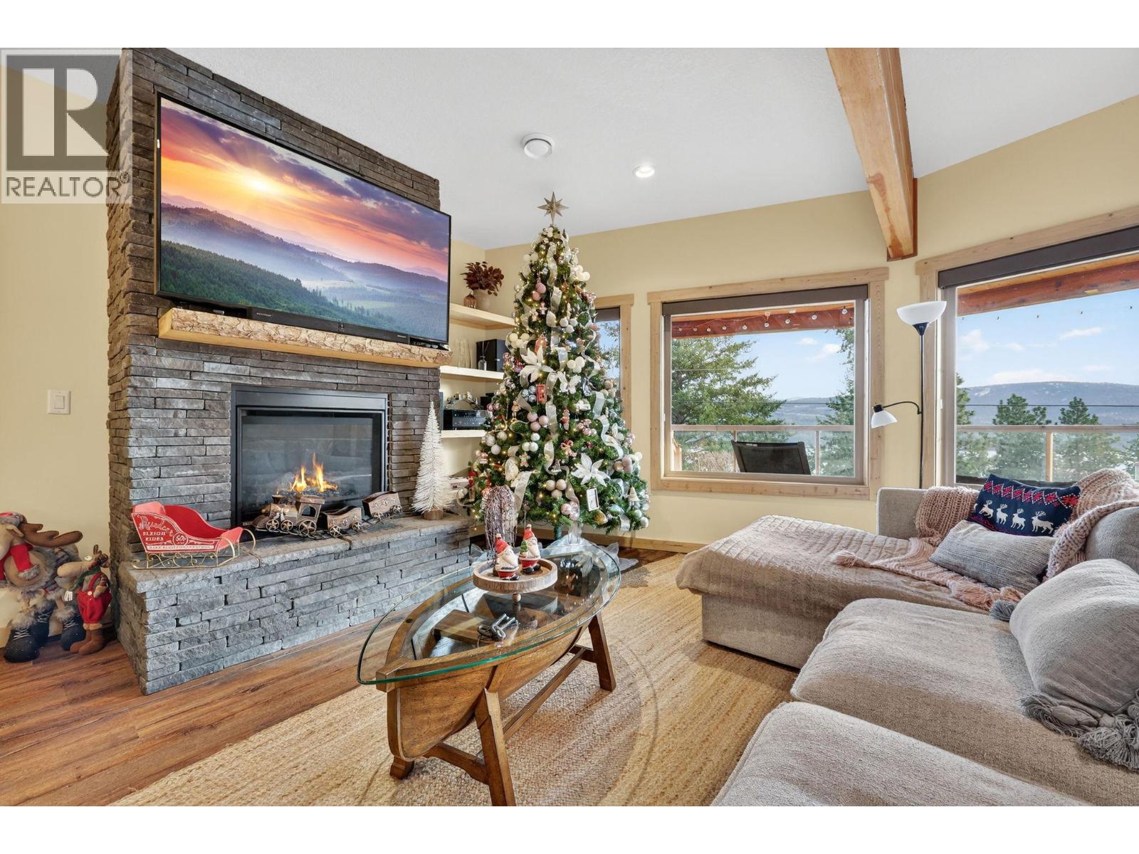 563 Mountain Drive, Vernon, British Columbia  V1H 2B7 - Photo 42 - 10370319