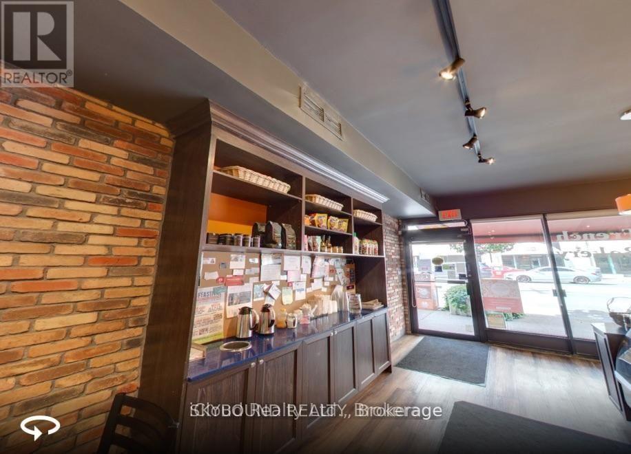 Retail And Upper - 627 Mount Pleasant Road, Toronto, Ontario  M4S 2M9 - Photo 13 - C12642254