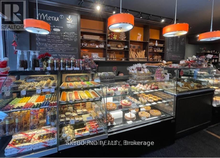 Retail And Upper - 627 Mount Pleasant Road, Toronto, Ontario  M4S 2M9 - Photo 16 - C12642254