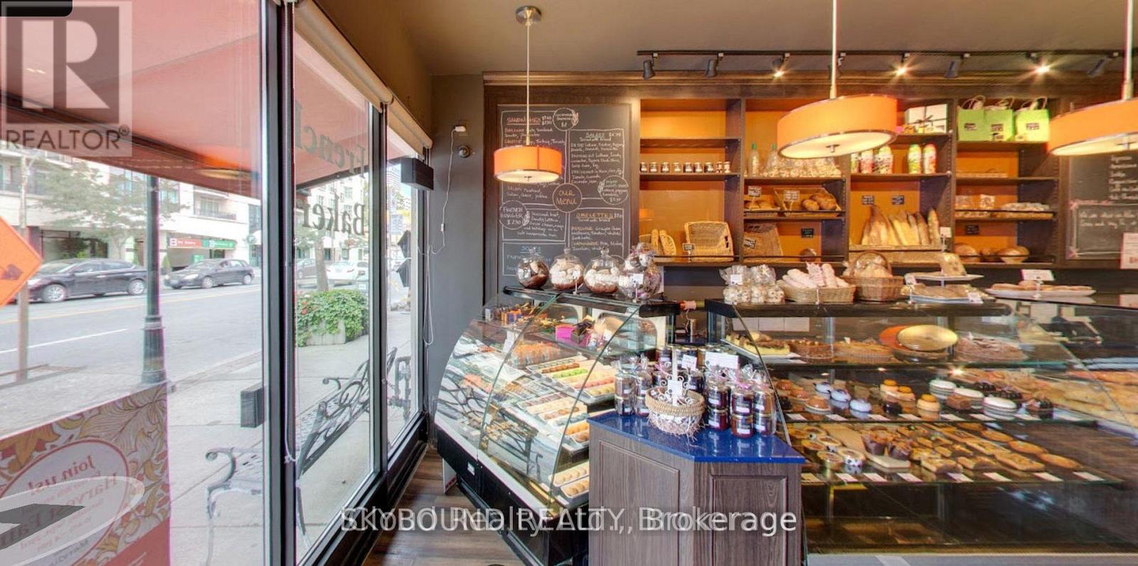 Retail And Upper - 627 Mount Pleasant Road, Toronto, Ontario  M4S 2M9 - Photo 3 - C12642254