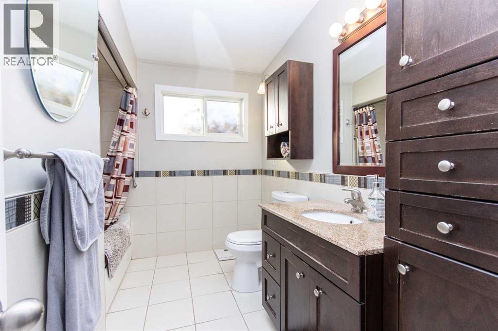4413 Embury Crescent, Red Deer, Alberta  T4N 2S9 - Photo 17 - A2266547