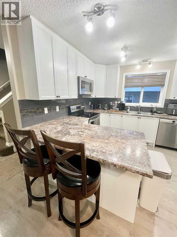 9340 211 Street Nw, Edmonton, Alberta  T6R 1P5 - Photo 11 - A2275653