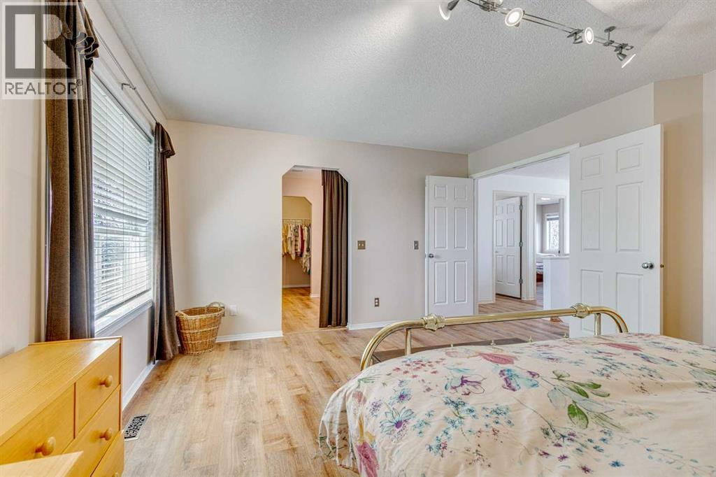 214 Springmere Close, Chestermere, Alberta  T1X 1K1 - Photo 24 - A2268434