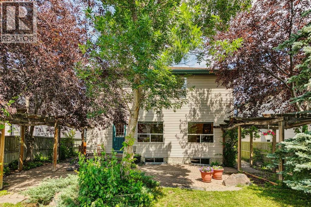 214 Springmere Close, Chestermere, Alberta  T1X 1K1 - Photo 37 - A2268434