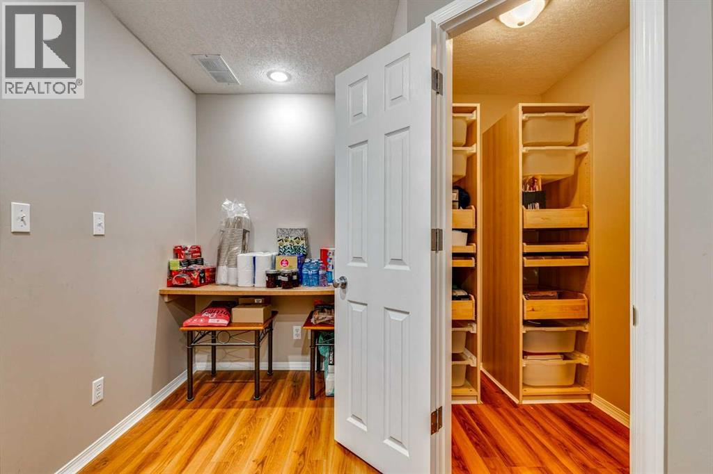 214 Springmere Close, Chestermere, Alberta  T1X 1K1 - Photo 31 - A2268434