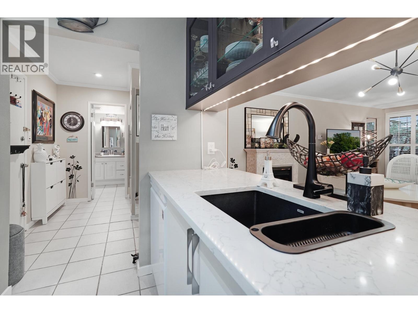 202 9300 Glenacres Drive, Richmond, British Columbia  V7A 1Y8 - Photo 8 - R3074117