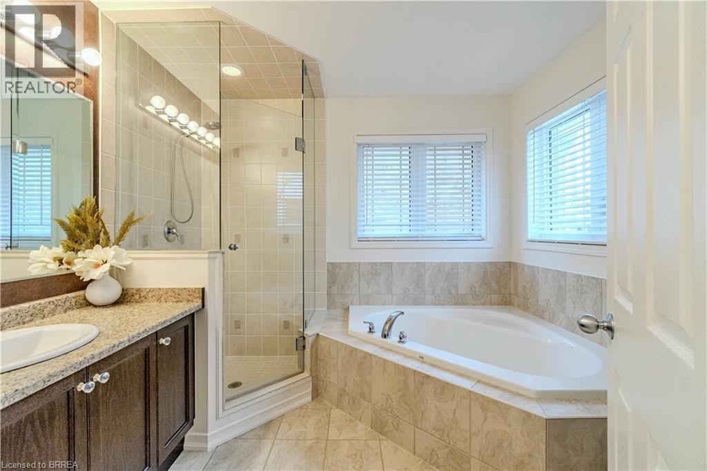 241 Thomas Avenue, Brantford, Ontario  N3S 0E1 - Photo 23 - 40794255