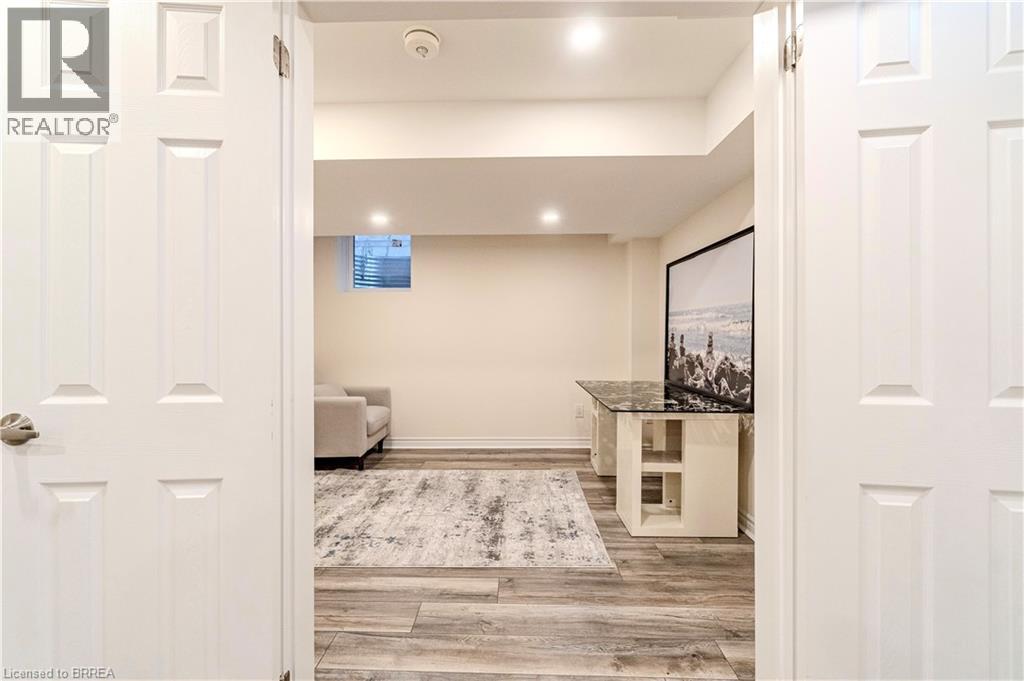 241 Thomas Avenue, Brantford, Ontario  N3S 0E1 - Photo 31 - 40794255