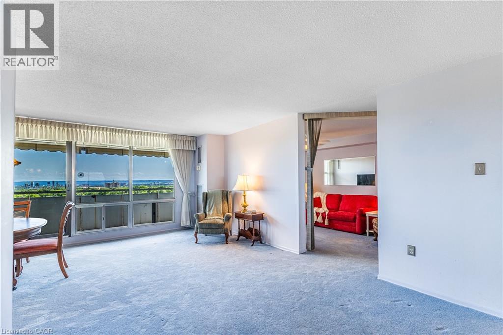 2055 Upper Middle Road Unit# 805, Burlington, Ontario  L7P 3P4 - Photo 6 - 40757237