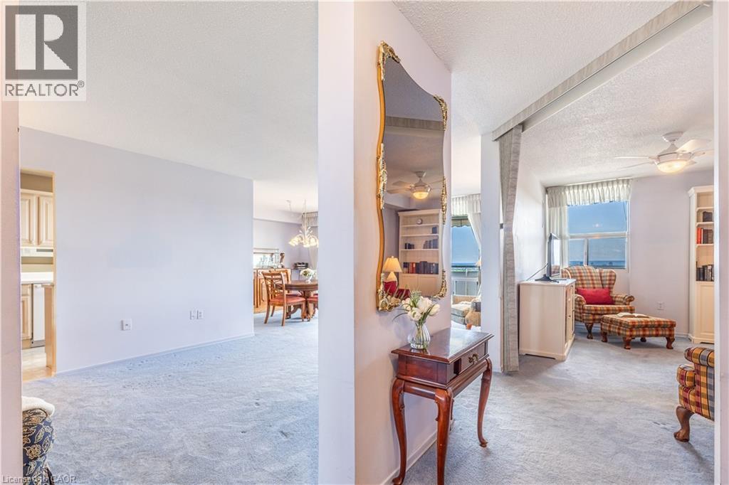 2055 Upper Middle Road Unit# 805, Burlington, Ontario  L7P 3P4 - Photo 4 - 40757237