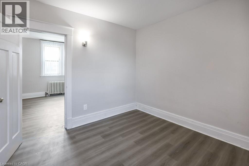 109 Balsam Avenue S, Hamilton, Ontario  L8M 3B2 - Photo 10 - 40779094