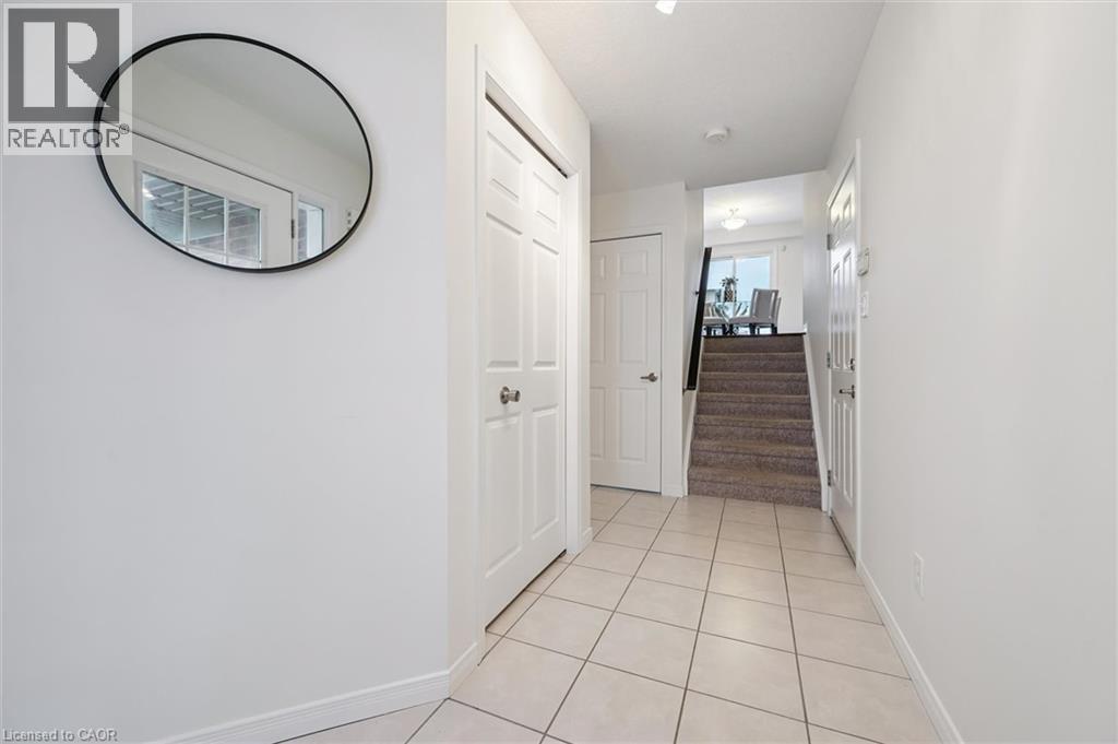 268 Parkvale Drive, Kitchener, Ontario  N2R 1Y7 - Photo 6 - 40791904