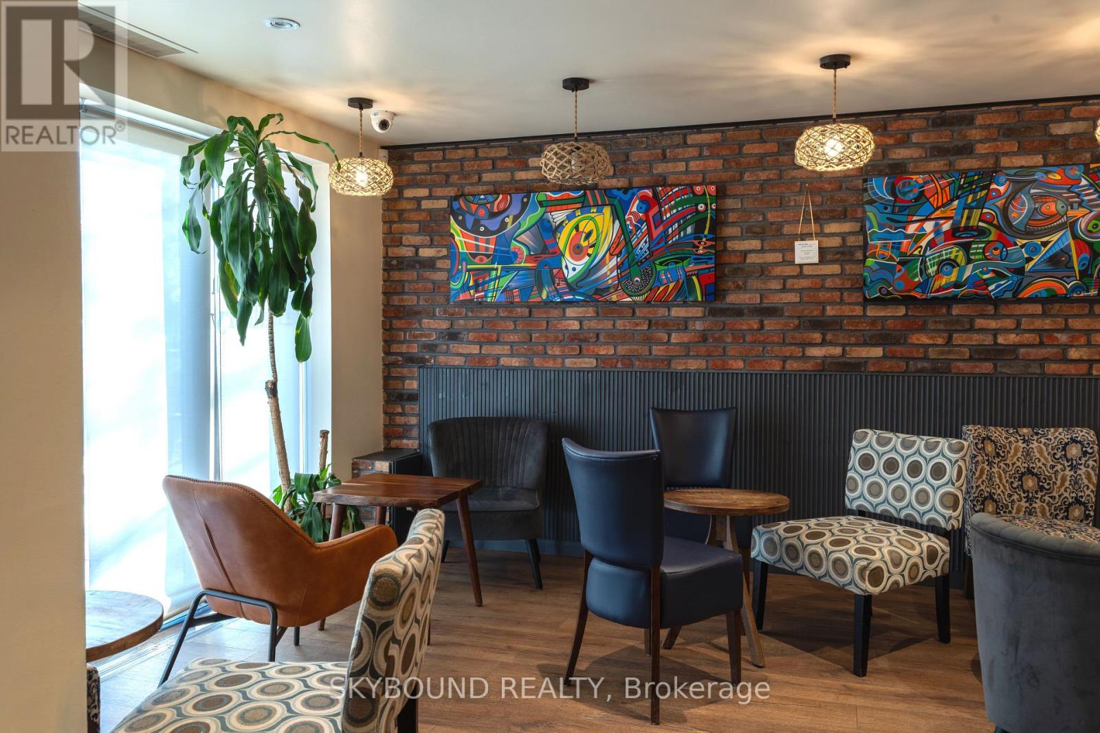 Retail Unit - 1116 Eglinton Avenue W, Toronto, Ontario  M6C 2E2 - Photo 16 - C12642224