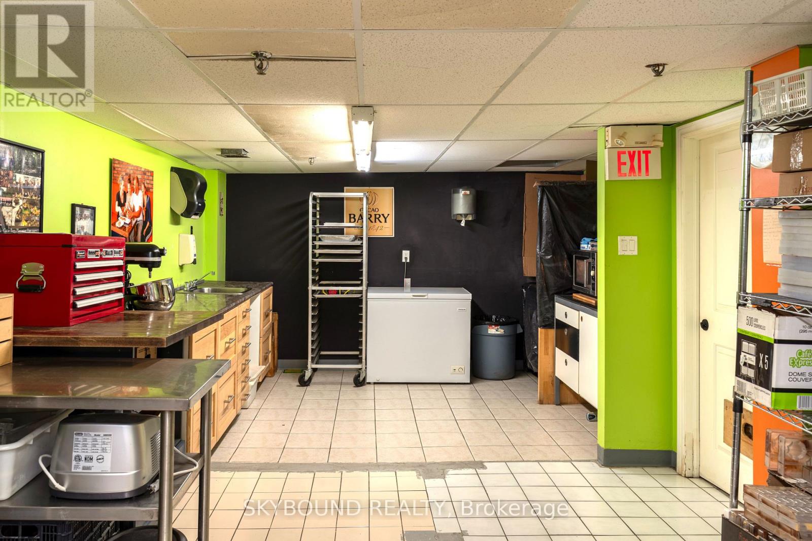 Retail Unit - 1116 Eglinton Avenue W, Toronto, Ontario  M6C 2E2 - Photo 30 - C12642224