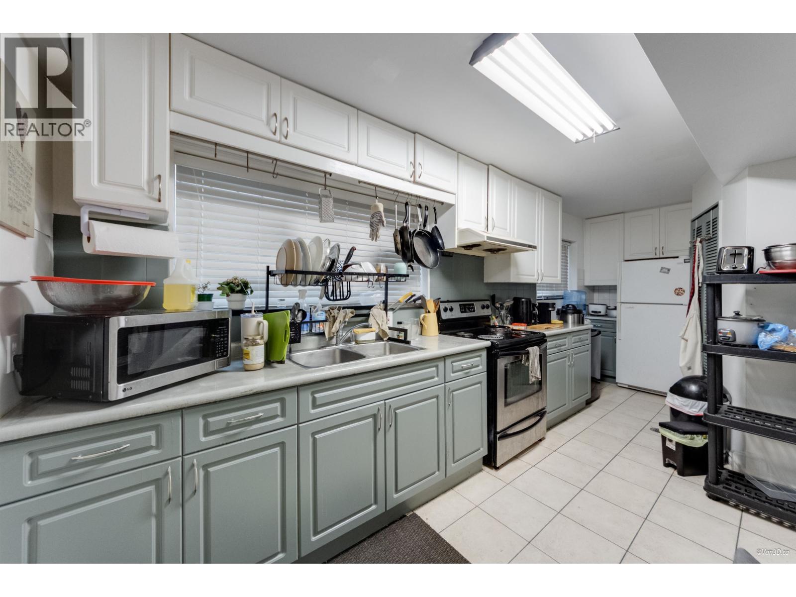 7396 Sherbrooke Street, Vancouver, British Columbia  V5X 4E4 - Photo 24 - R3051392