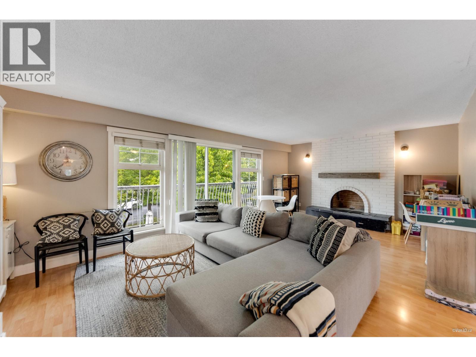 7396 Sherbrooke Street, Vancouver, British Columbia  V5X 4E4 - Photo 6 - R3051392