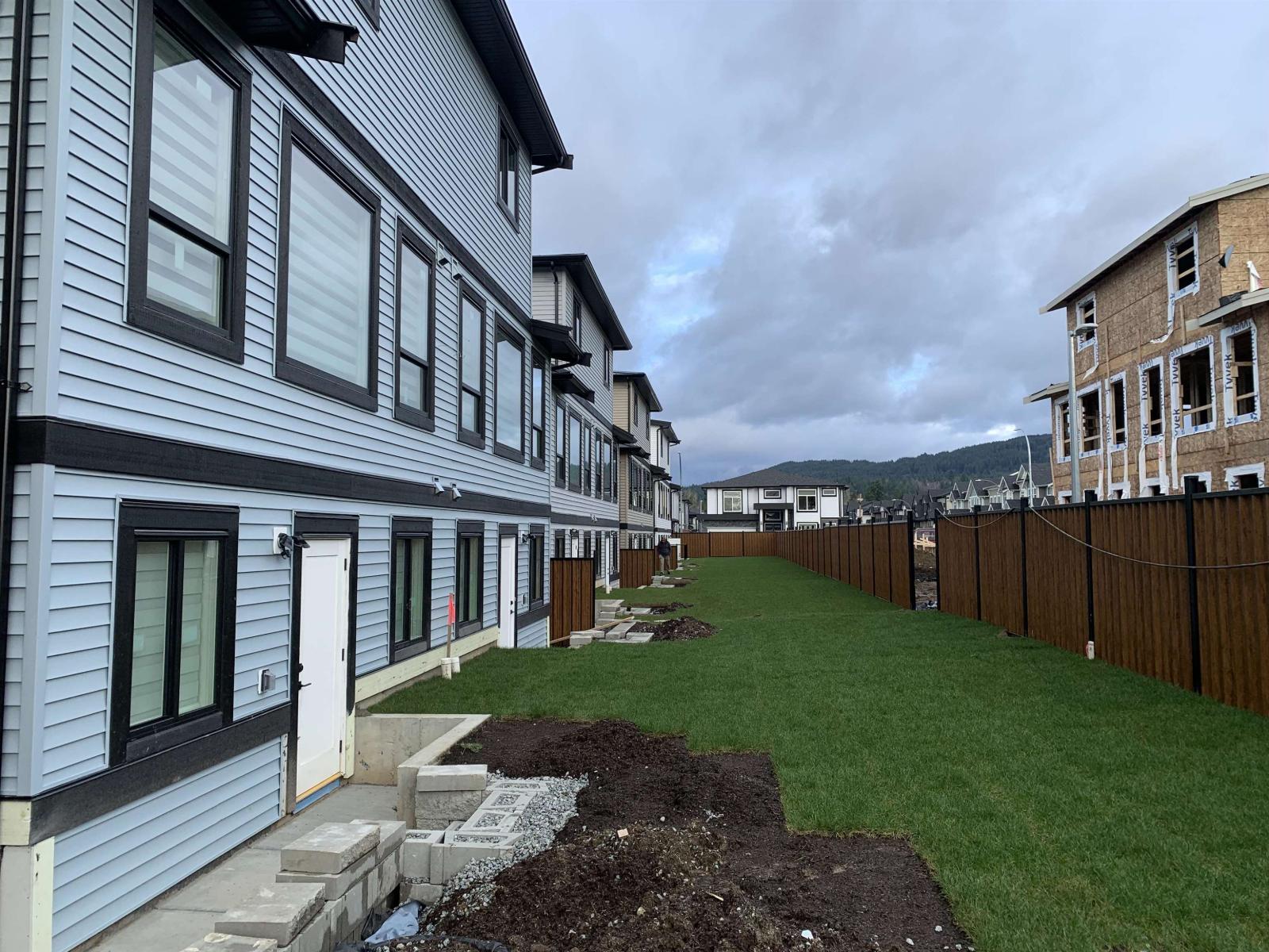 8546 Dunbar Way, Mission, British Columbia  V4S 0A7 - Photo 3 - R3069513