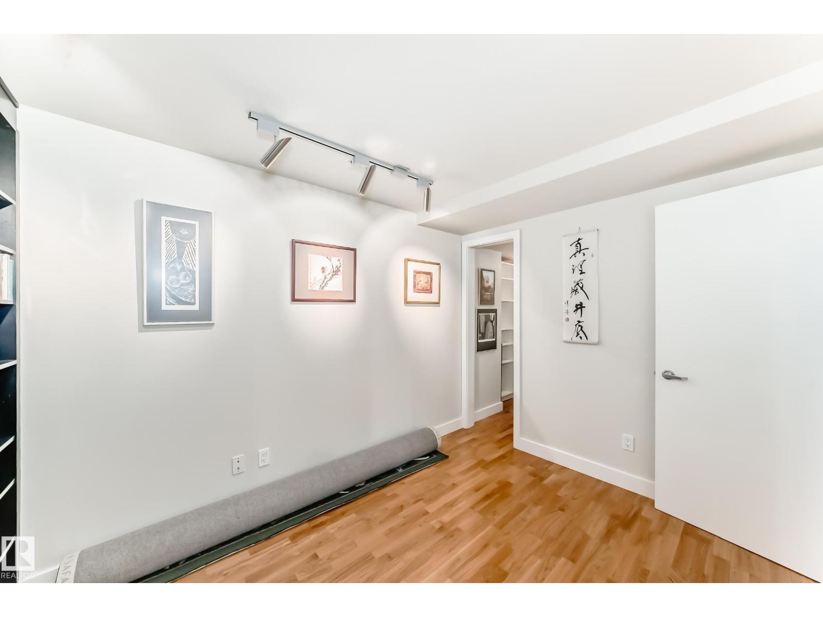 #404 10028 119 St Nw, Edmonton, Alberta  T5K 1Y8 - Photo 49 - E4468392