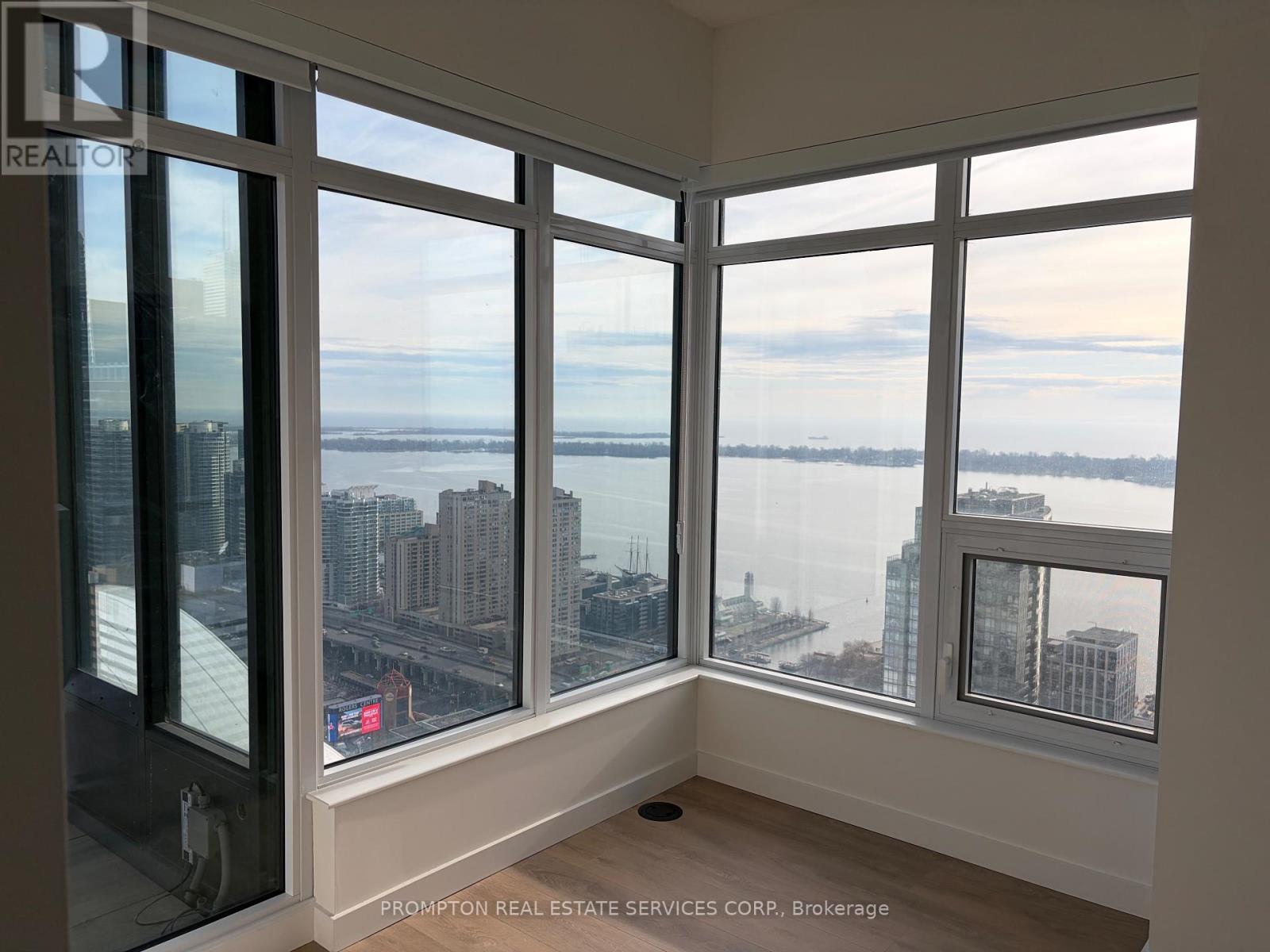 4802 - 1 Concord Cityplace Way, Toronto, Ontario  M5V 0X3 - Photo 14 - C12642270