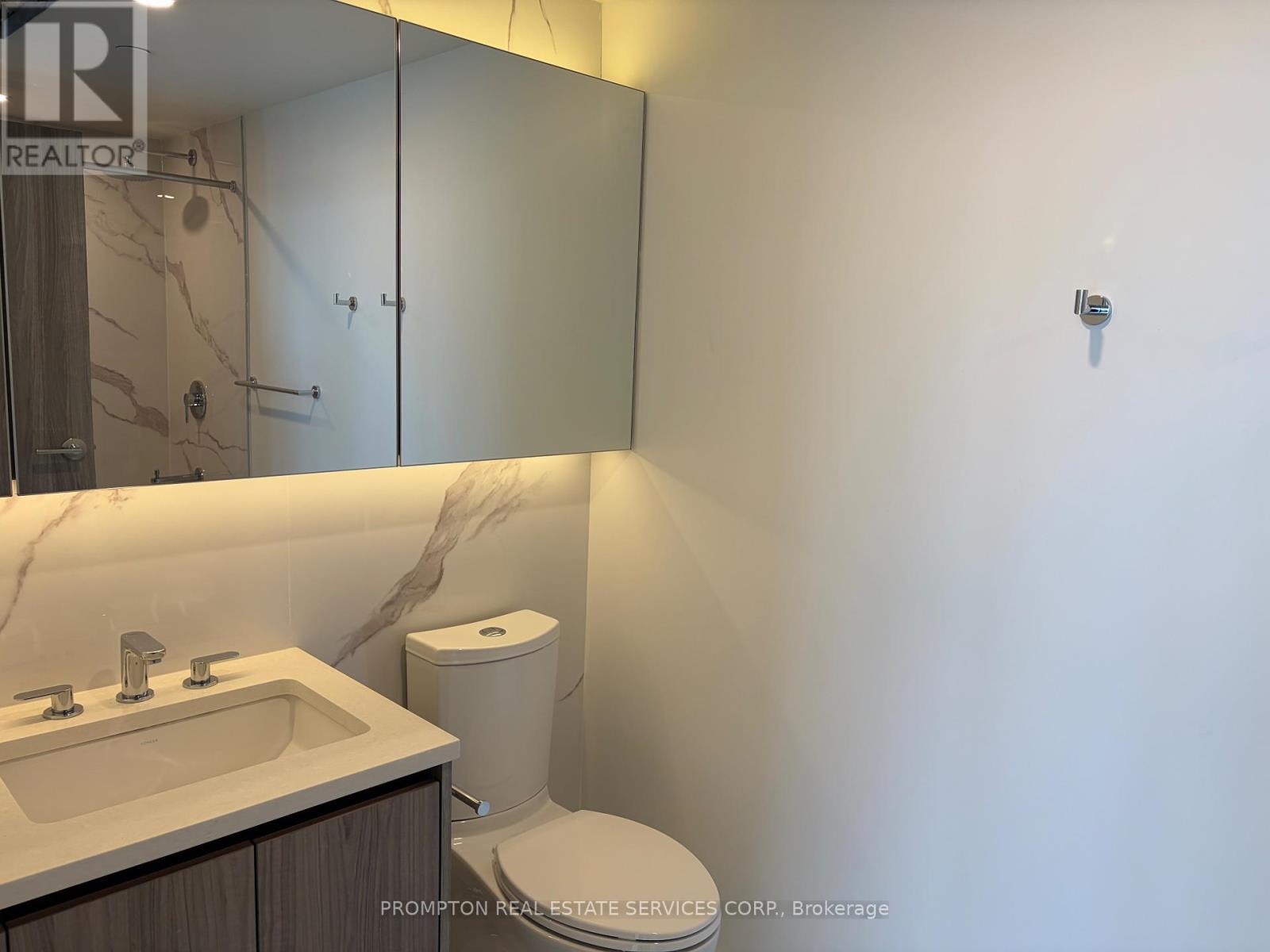 4802 - 1 Concord Cityplace Way, Toronto, Ontario  M5V 0X3 - Photo 16 - C12642270