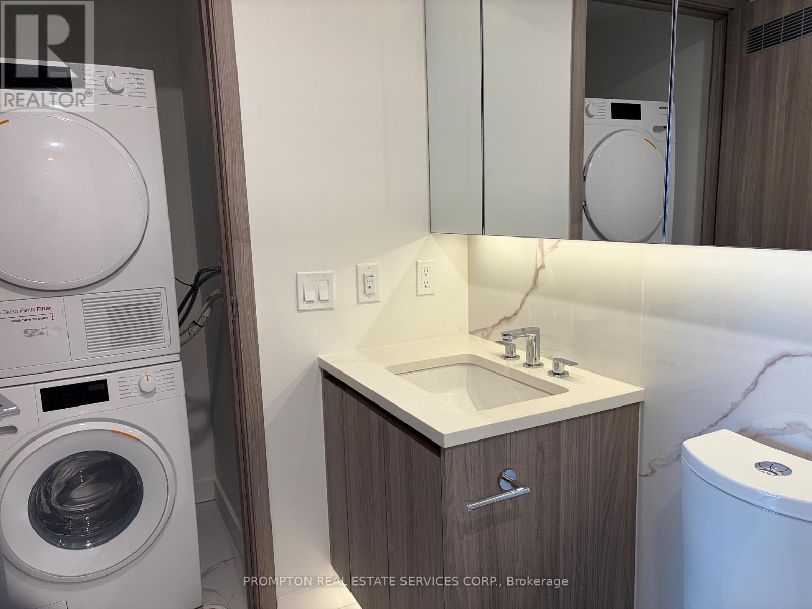 4802 - 1 Concord Cityplace Way, Toronto, Ontario  M5V 0X3 - Photo 17 - C12642270