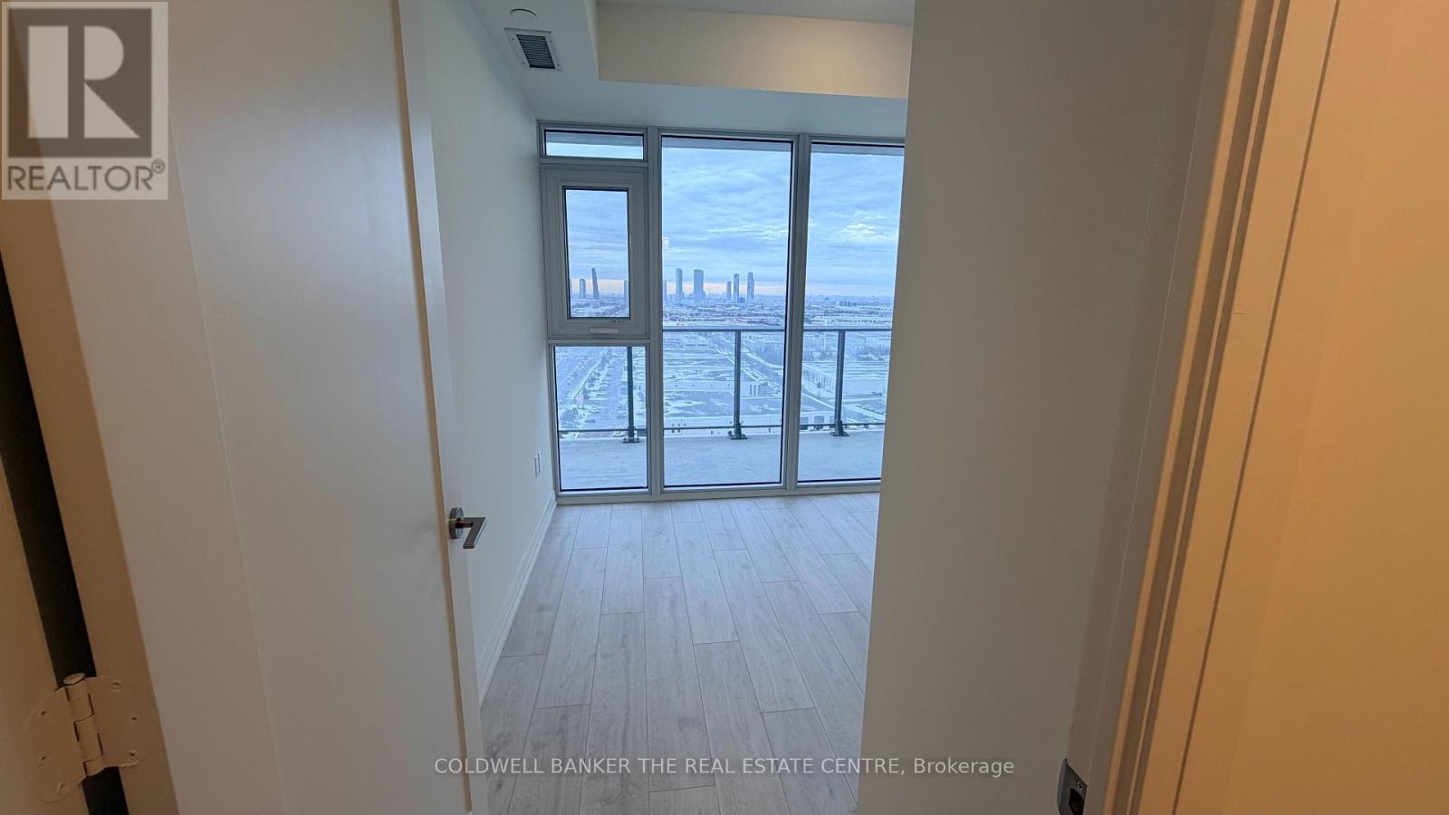 1923 - 8960 Jane Street, Vaughan, Ontario  L4K 0N9 - Photo 11 - N12642268