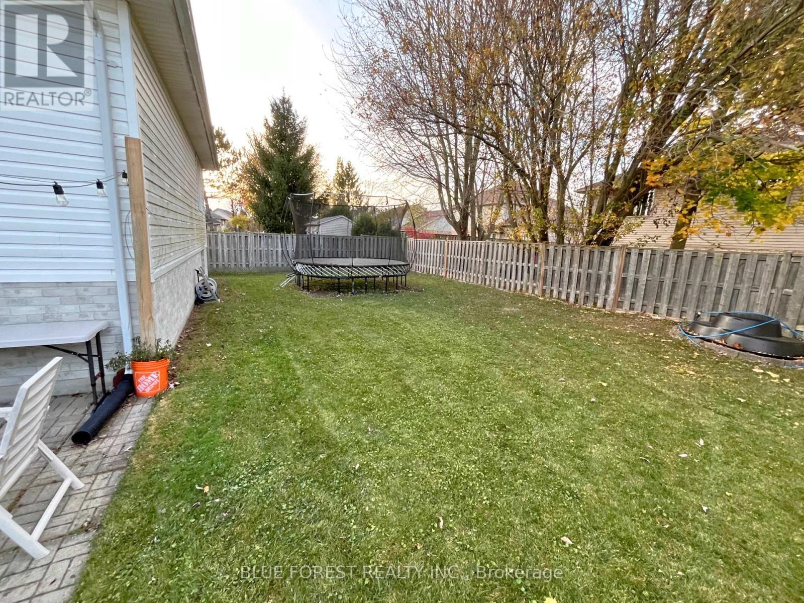 531 Ambleside Drive, London North, Ontario  N6G 4Y9 - Photo 22 - X12642300