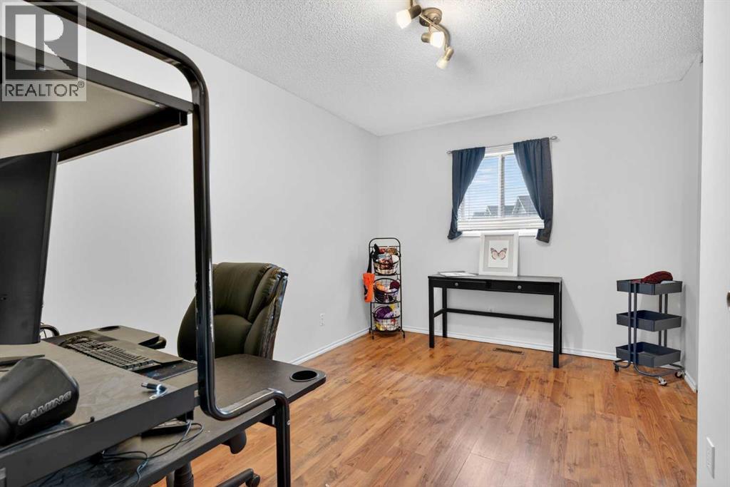 20 Martinview Road Ne, Calgary, Alberta  T3J 2X8 - Photo 21 - A2269965