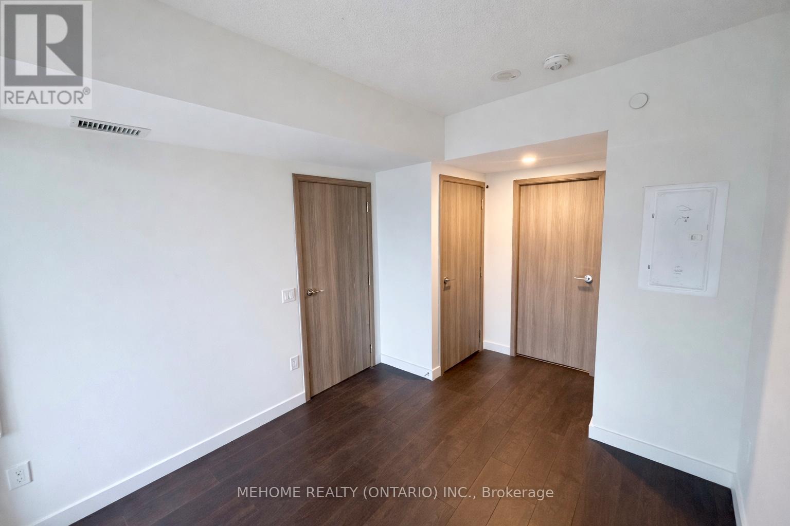 1712 - 3 Concord Cityplace Way, Toronto, Ontario  M5V 0X4 - Photo 9 - C12642282