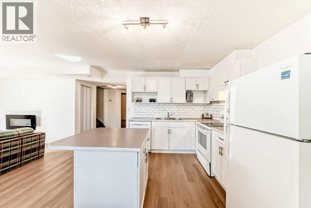 132 Hidden Valley Crescent Nw, Calgary, Alberta  T3A 4Z4 - Photo 41 - A2257775