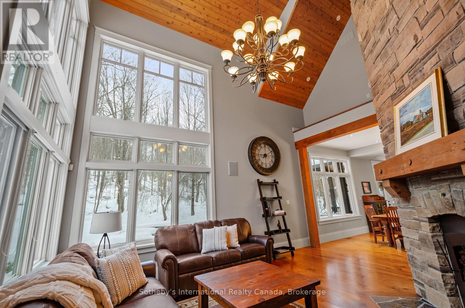 108 Hemlock Court, Blue Mountains, Ontario  L9Y 0T3 - Photo 10 - X12404188