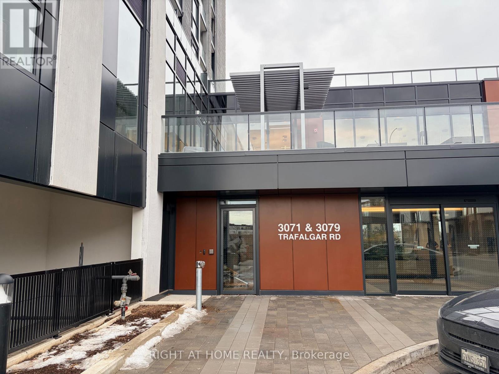 1505 - 3071 TRAFALGAR ROAD, Oakville, Ontario