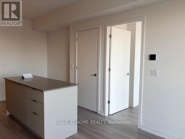 1505 - 3071 Trafalgar Road, Oakville, Ontario  L6H 8C6 - Photo 9 - W12642280