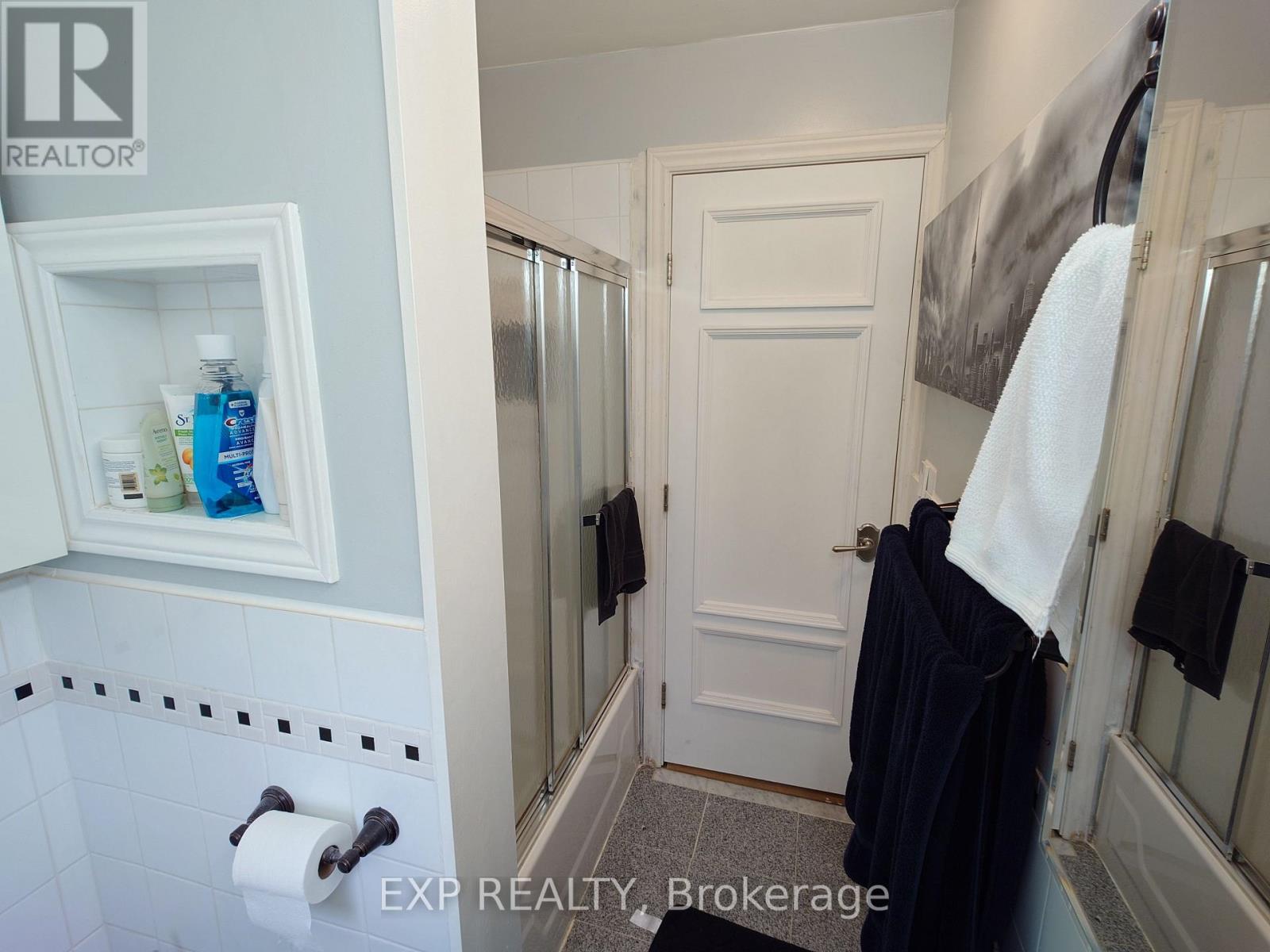 36 Talbot Street, Toronto, Ontario  M6N 1G4 - Photo 31 - W12642292