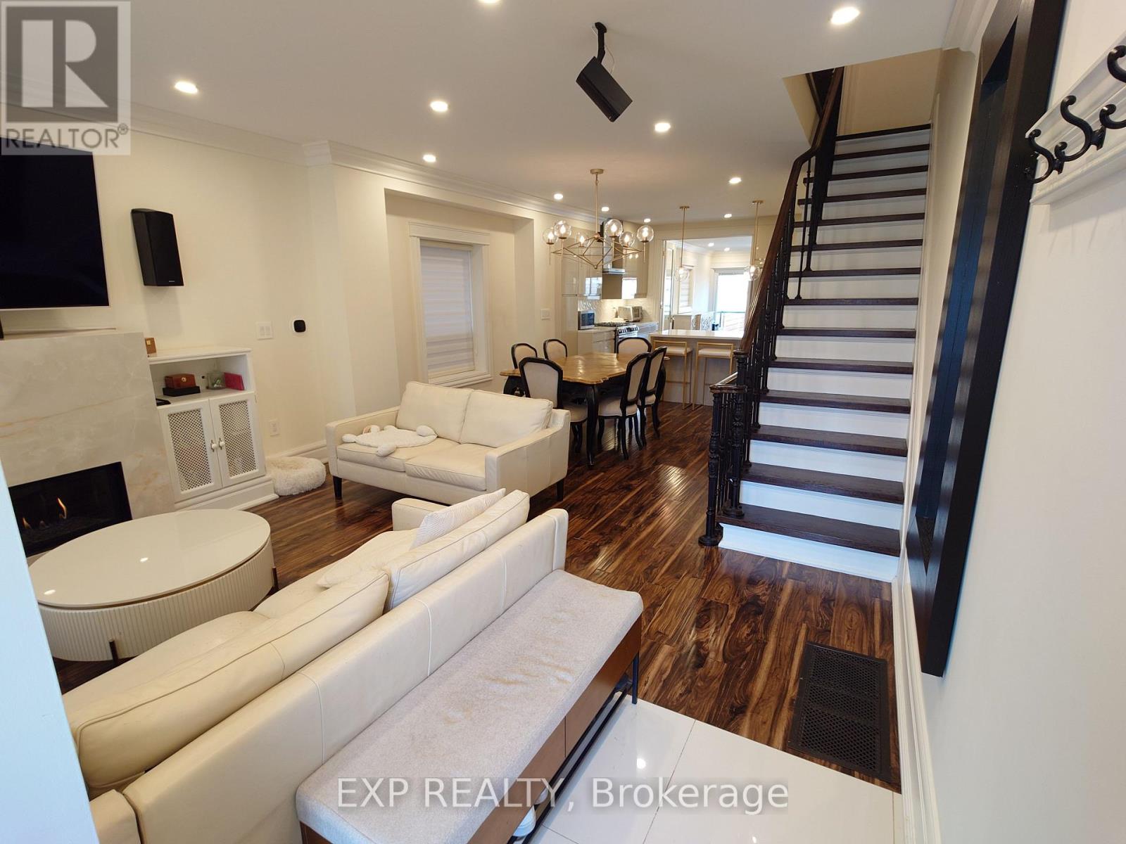 36 Talbot Street, Toronto, Ontario  M6N 1G4 - Photo 4 - W12642292