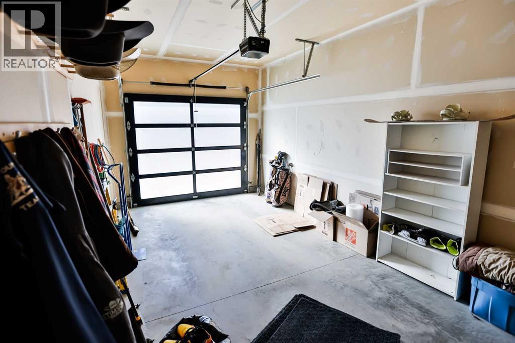 2, 77 Aquitania Circle W, Lethbridge, Alberta  T1J 5M5 - Photo 28 - A2258936