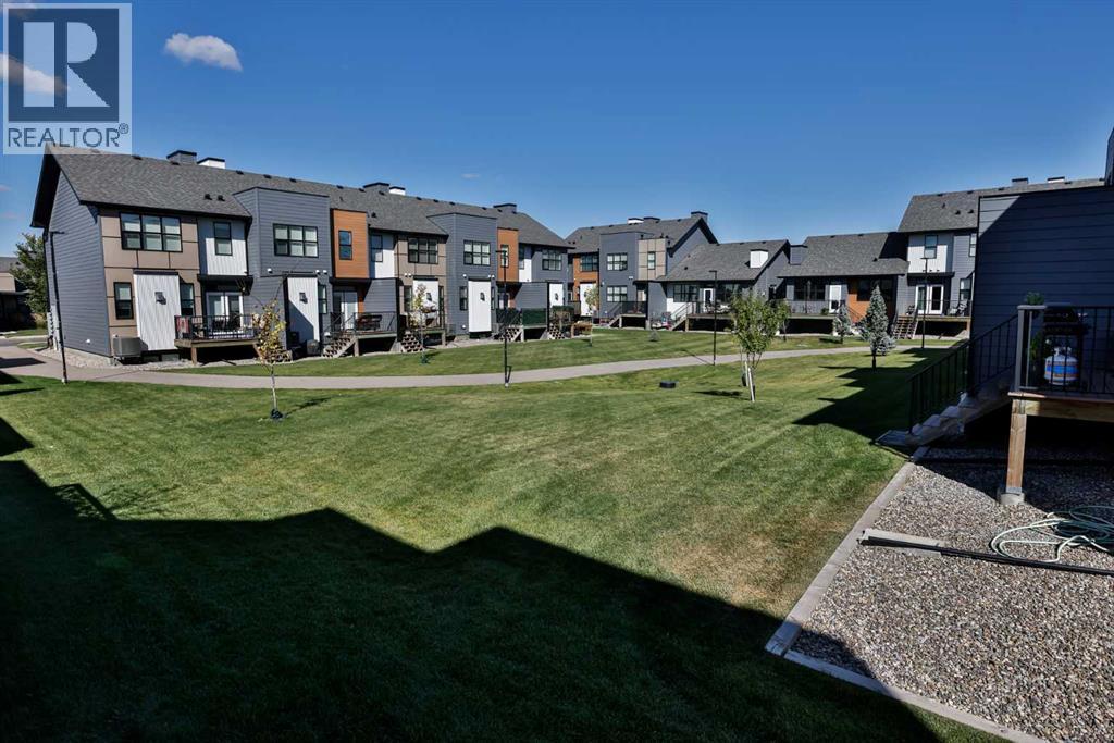 2, 77 Aquitania Circle W, Lethbridge, Alberta  T1J 5M5 - Photo 32 - A2258936