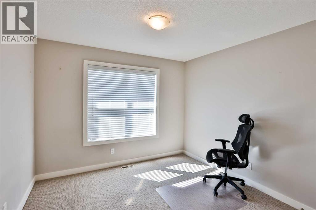 2, 77 Aquitania Circle W, Lethbridge, Alberta  T1J 5M5 - Photo 16 - A2258936